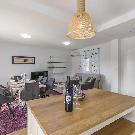 Anita For 7 People Near With Private Pool And Beautiful Garden Villa *